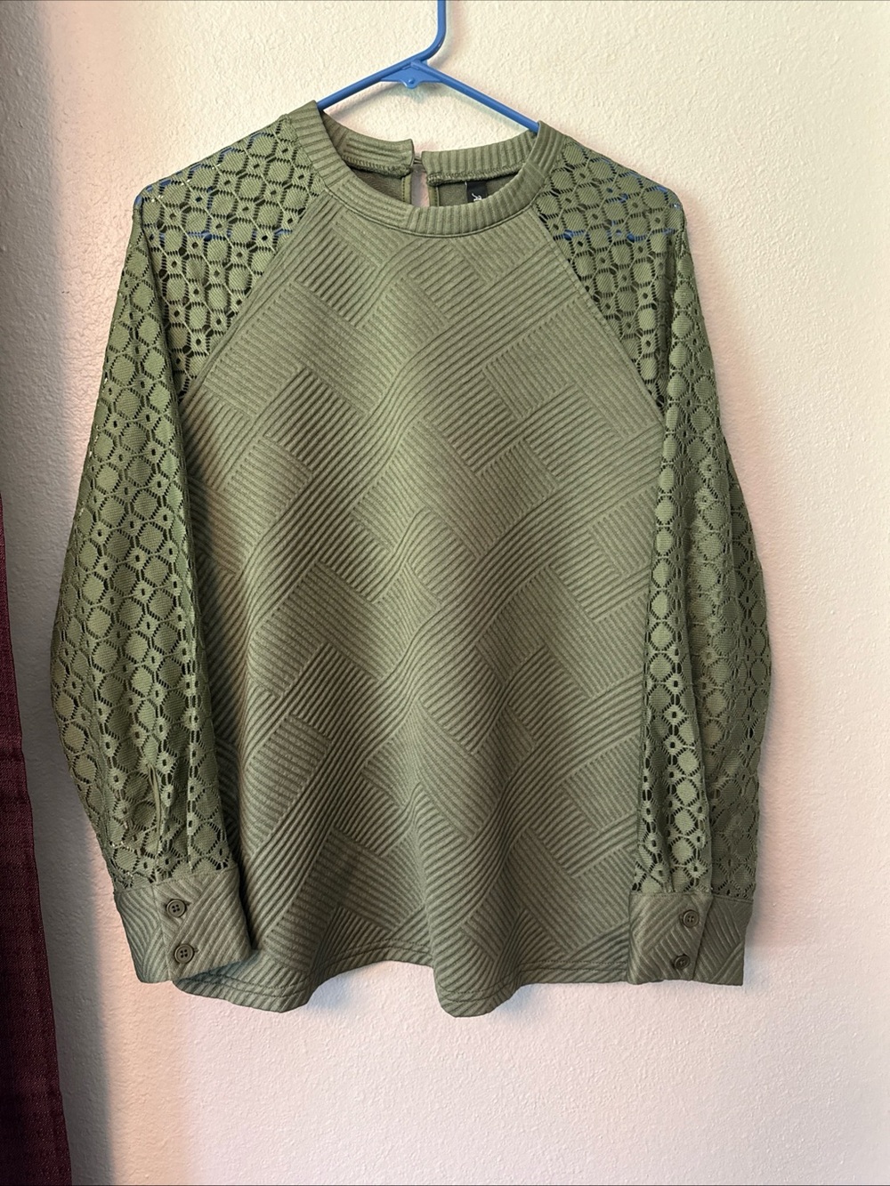 #911 Automet Olive Green Long Lace Sleeve Top Size Small